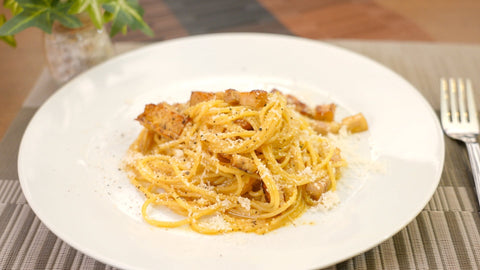 かんたんでおいしい！グルテンフリーカレーを使ったカレーカルボナーラ